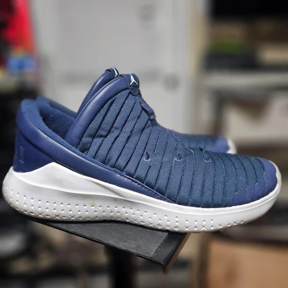 Jordan Luxe Mens 12 Navy Blue Good 919715-402 Sneakers - Picture 1 of 5